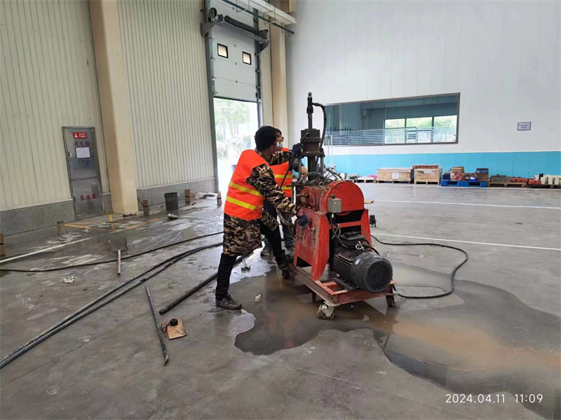 松江厂房地面下沉塌陷注浆加固施工